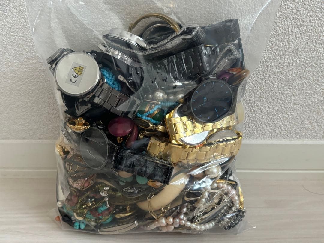 イミテーションアクセサリー約2.8kgまとめ売り