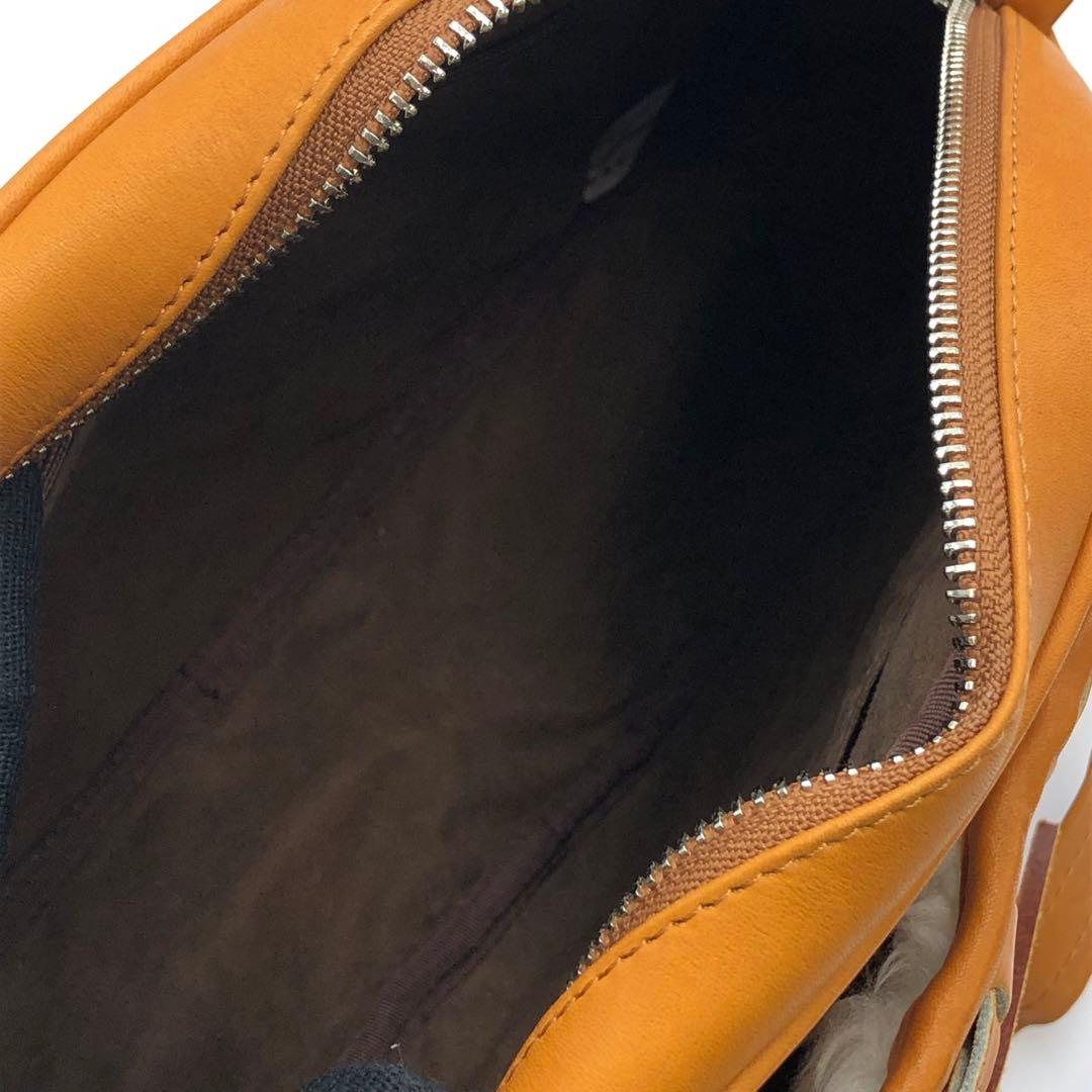 TRION グローブデザイン ショルダーバッグ レザー 本革 キャメル