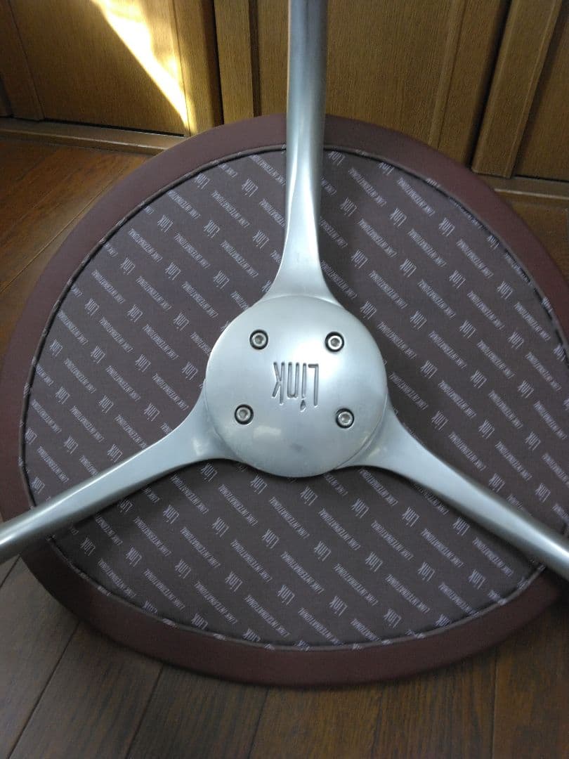 ADALリンクチェア3本脚