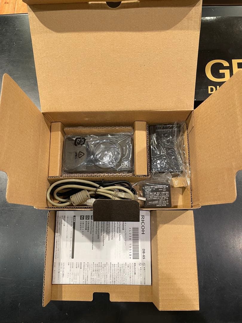 美品「RICOH GR DIGITAL Ⅲ」コンパクトデジタルカメラ