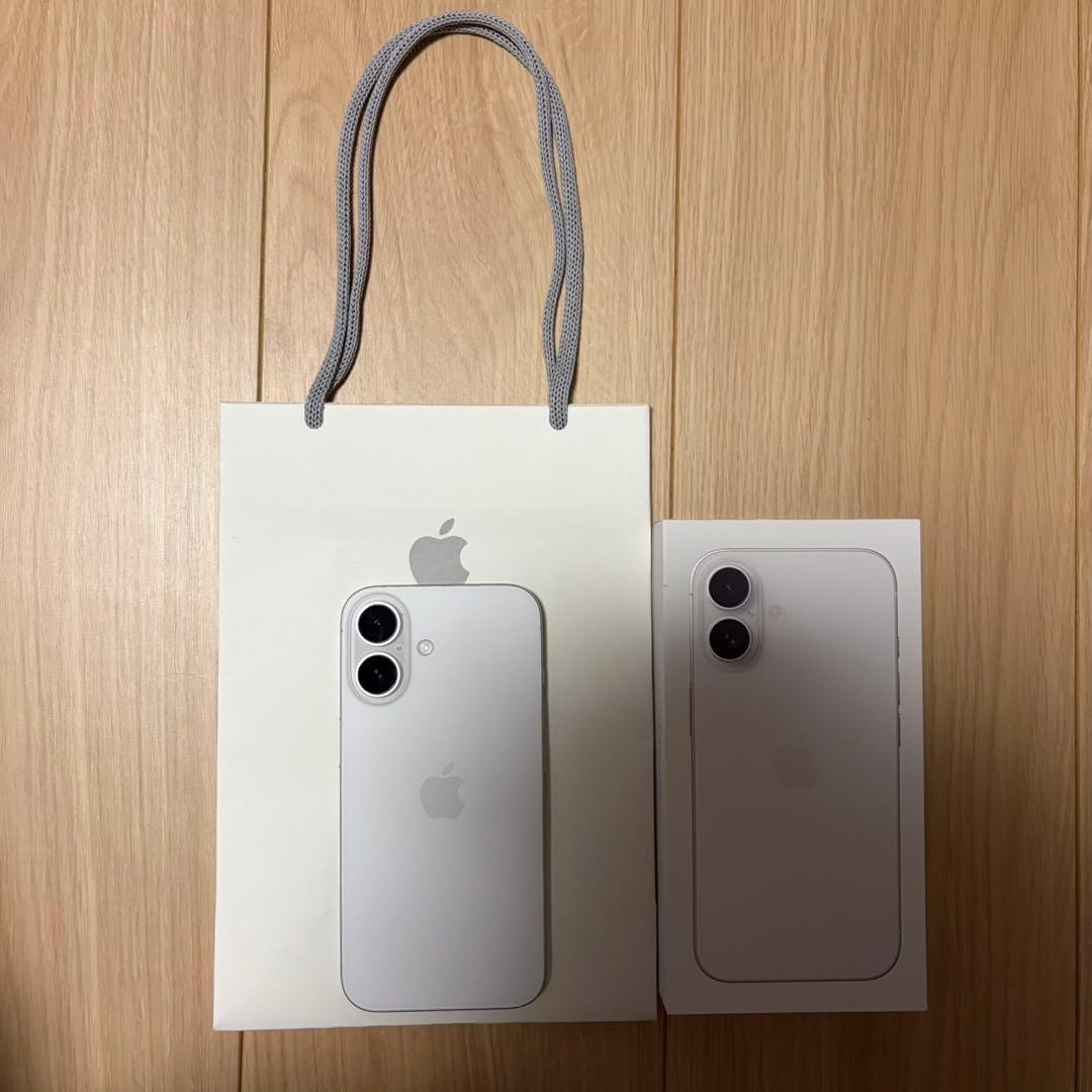 iPhone16 256GBバッテリー100%美品　7ヶ月のみ使用