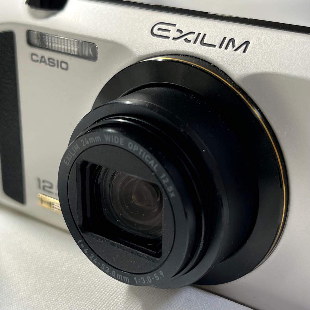 CASIO コンパクトデジタルカメラEXILIM EX-ZR300【美品】
