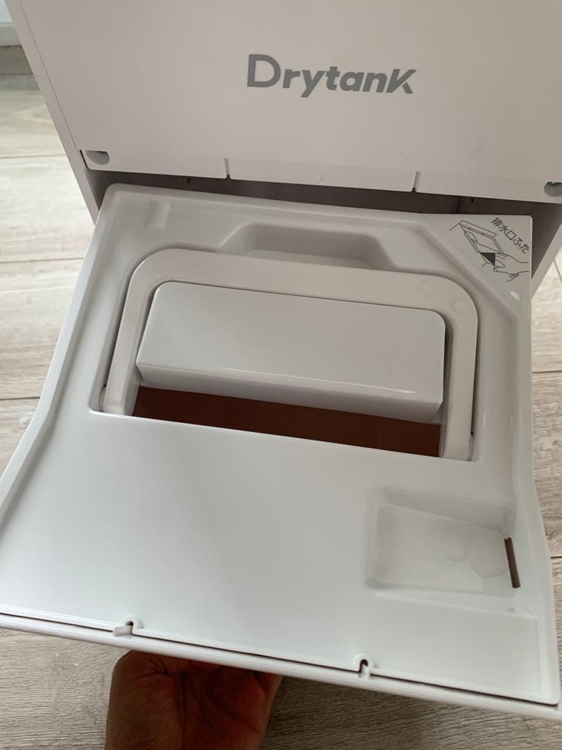 H*Y様 ほぼ新品Yurioo 除湿機コンプレッサー式30L/日 DryTank