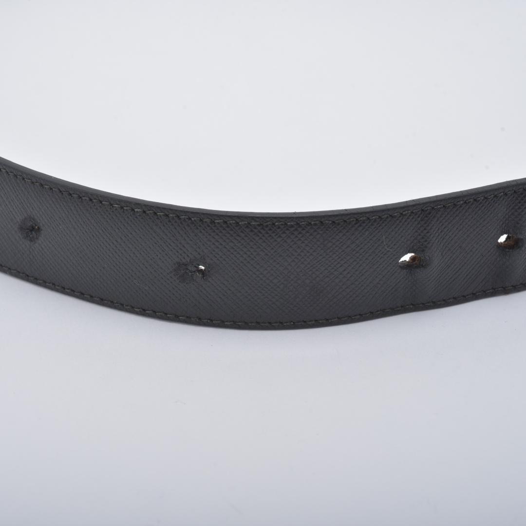 美品 PRADA プラダ ベルト ブラック サフィアーノレザー 三角プレート