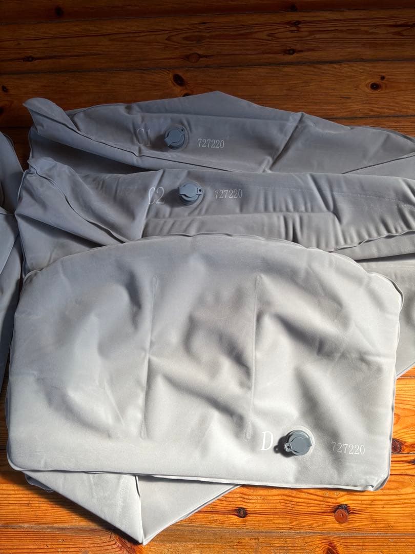 無印良品　空気でできたソファ　チャコール