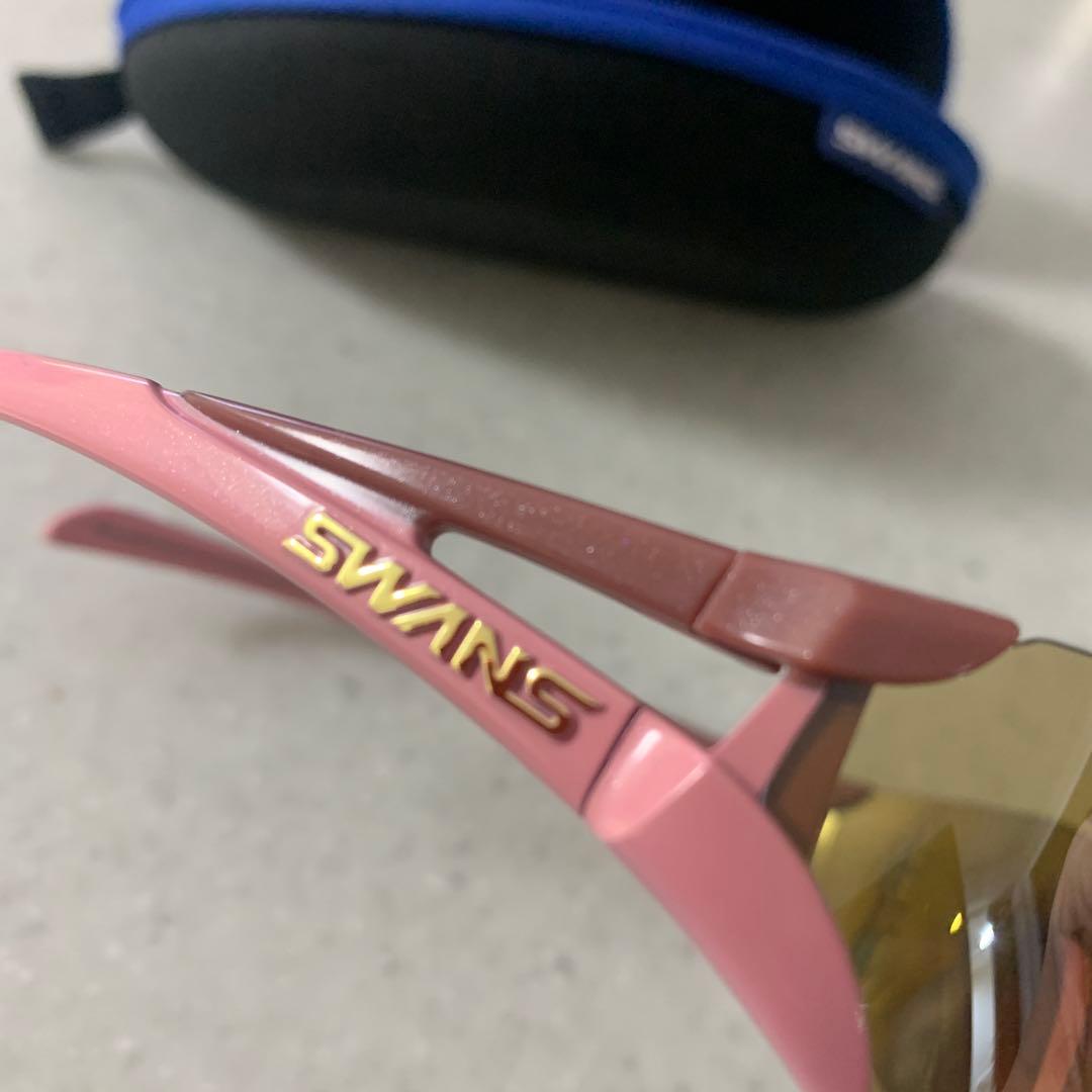 マラソン　SWANS ピンク サングラス ケース付き