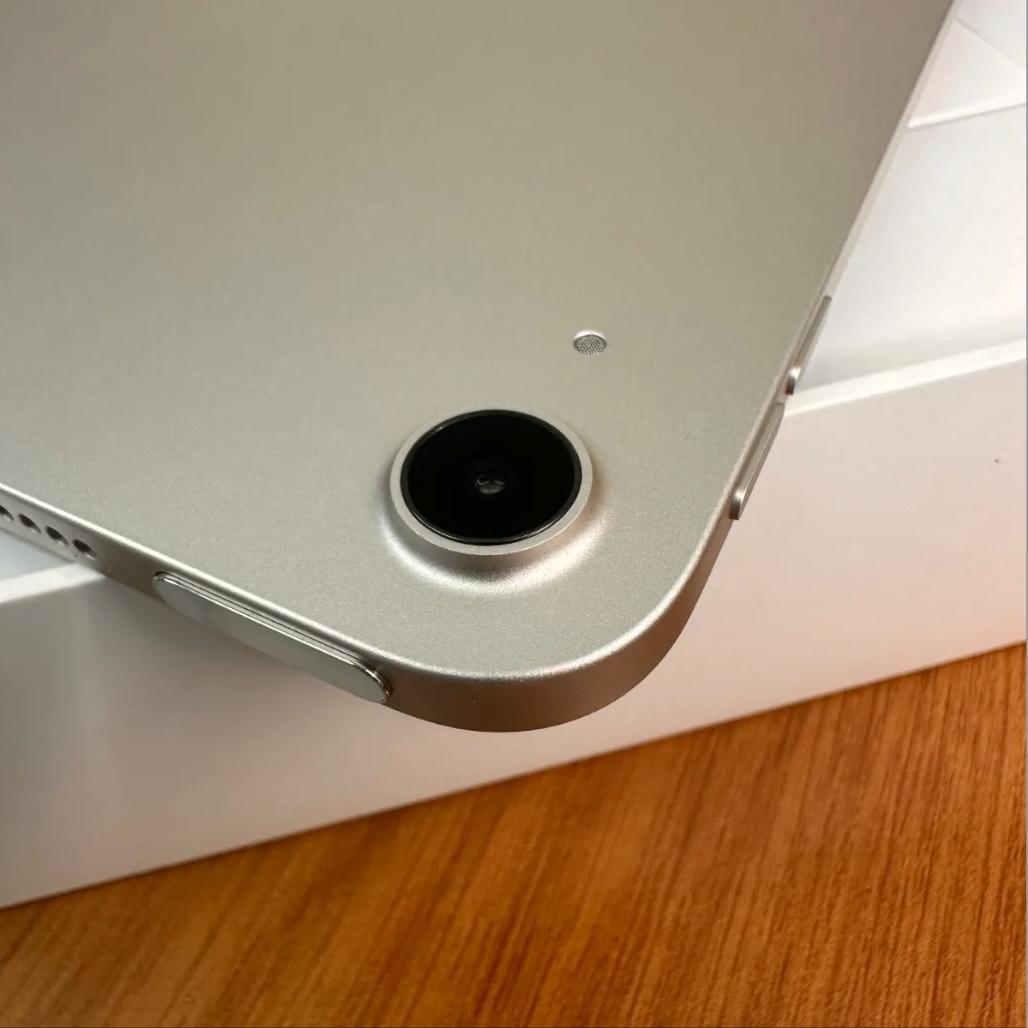 【保証有極美品】AppleiPadAir128GB MUWE3J/A K9293