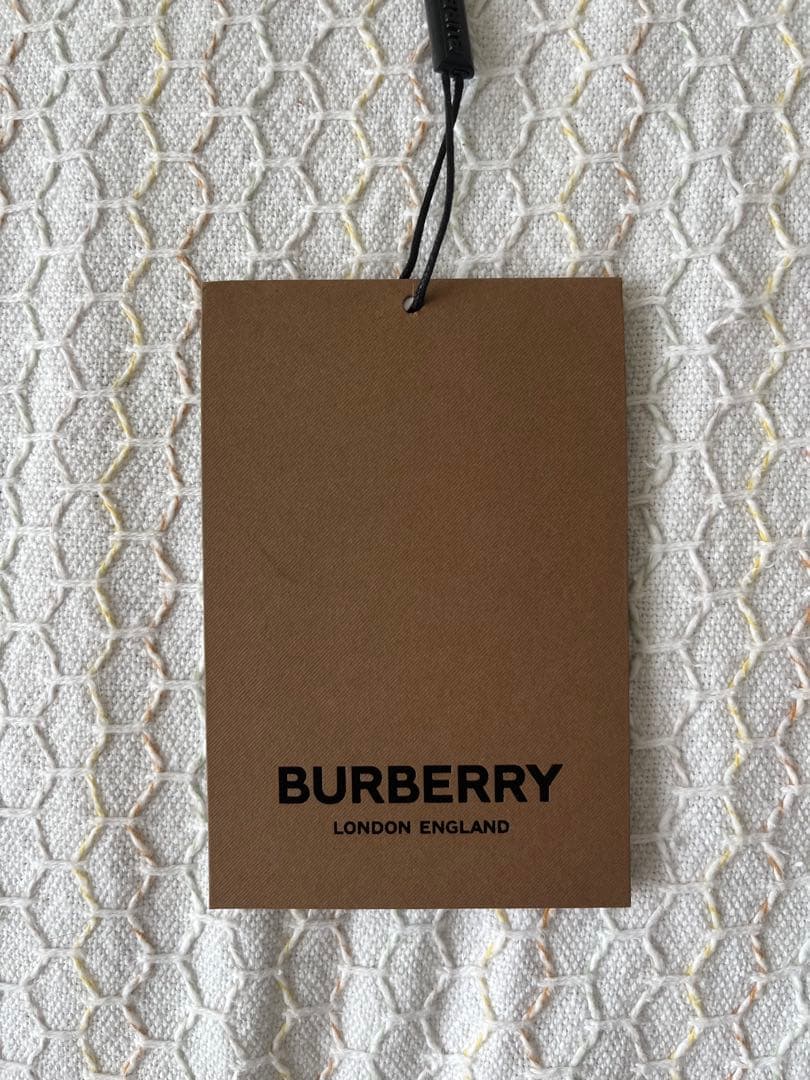 BURBERRY　バーバリー　ロゴtシャツ 12Y