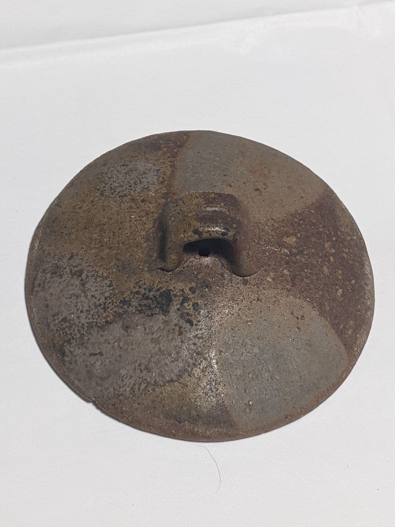 宝瓶（陶印あり）箱なし、説明書なし。