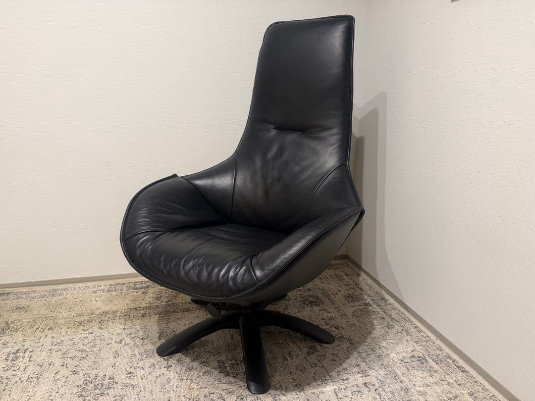 北欧家具 Hjellegjerde リクライニングチェア+オットマン MODI