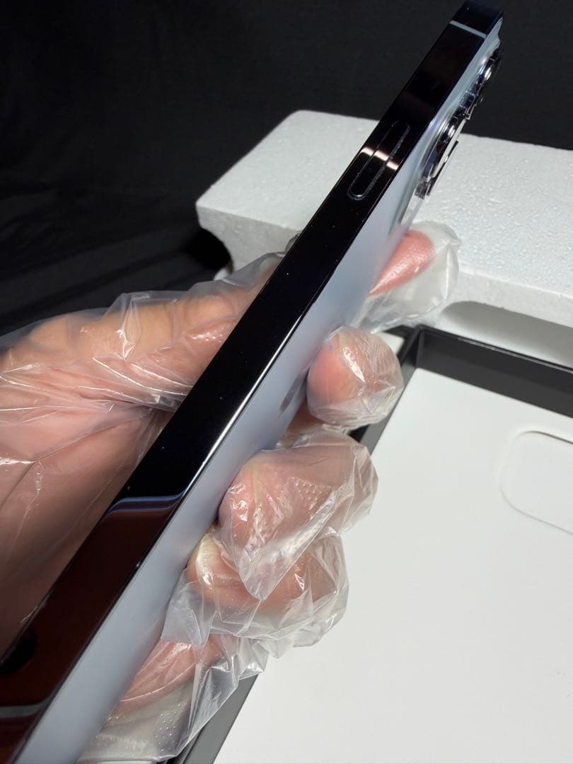 iPhone 13 Pro Max SIMフリー バッテリー99% 傷無し極美品