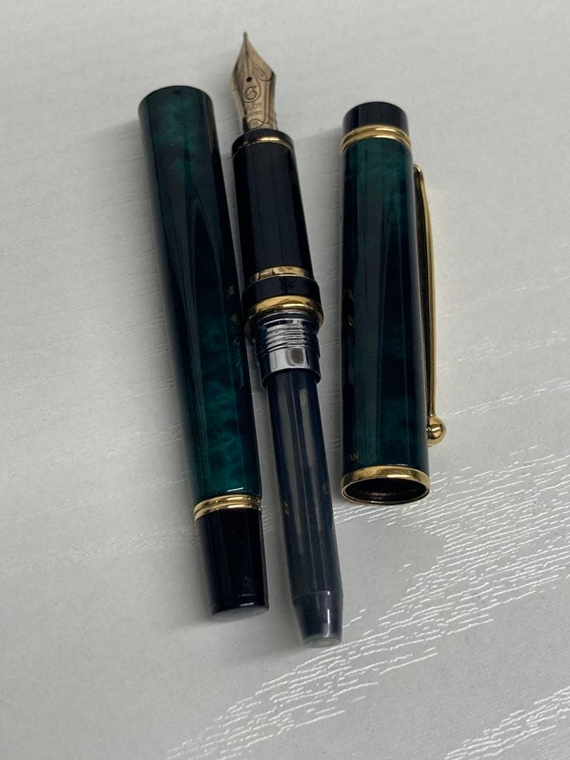 PILOT パイロット 万年筆 マーブルグリーン 14K 585 FM