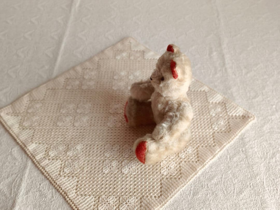 * vintage bear ❀ * 朱色のお耳の クマちゃん