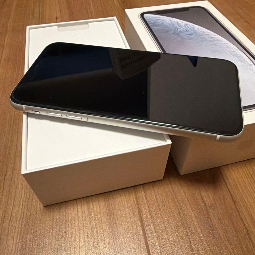 Apple iPhone XR ホワイト 　64GB