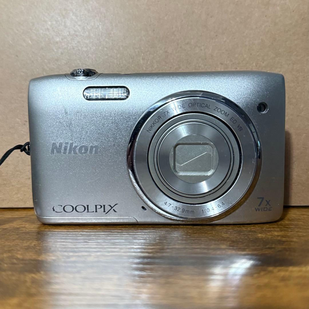Nikon COOLPIX S3500　コンデジ　動作確認済