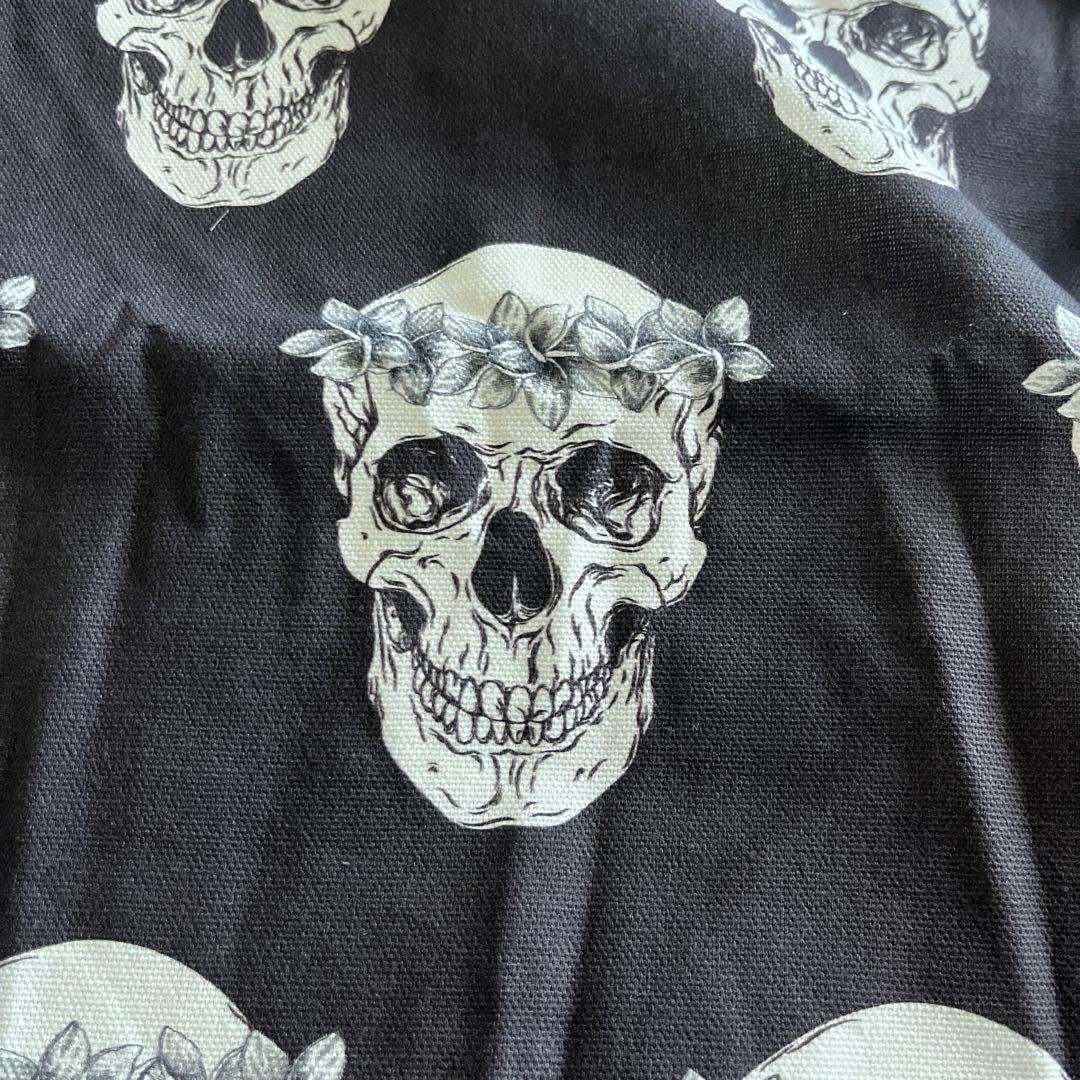 ★ SOHA  スカル柄エプロン