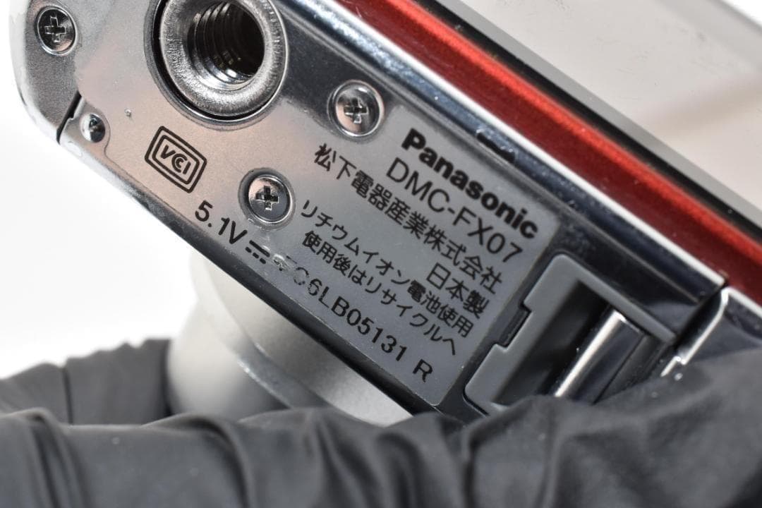 【お値下げ歓迎・美品】Panasonic LUMIX DMC-FX07 レッド