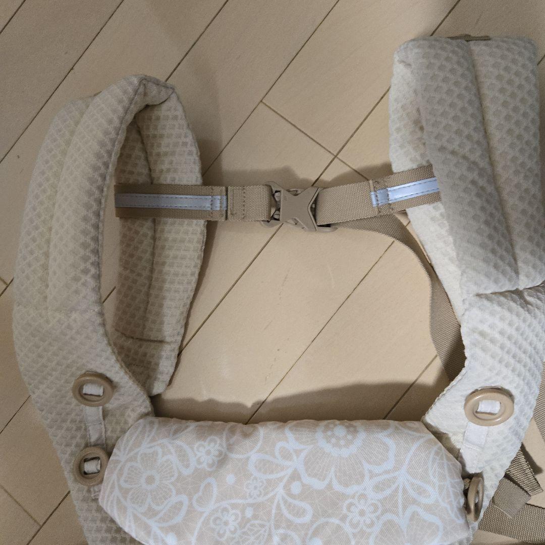 【美品】エルゴベビー オム二ブリーズ抱っこ紐 クリームフラワーレース