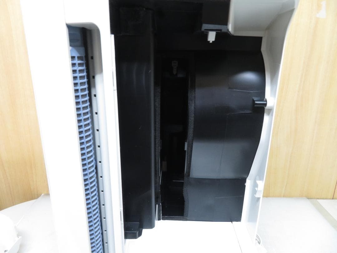 ダイキン クリアフォースZ 除加湿空気清浄機 MCZ70S-W 一部ボタン訳あり