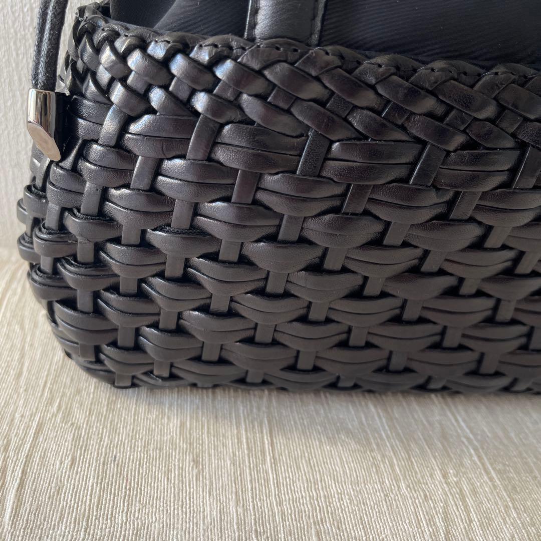 ポールカ　Paule ka かごバック 小さめ 革製　ブラック 黒