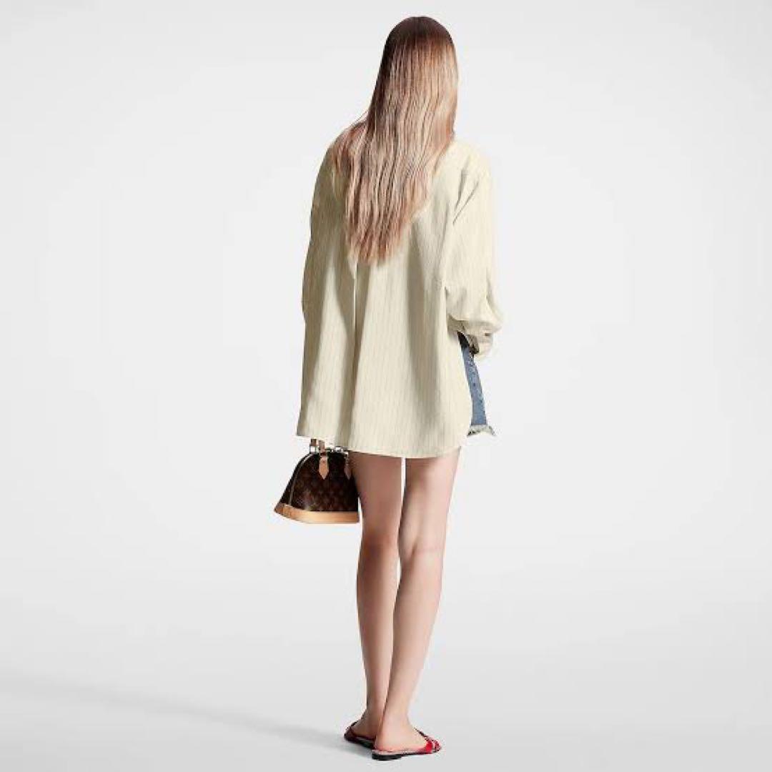広瀬すず着用 Louis Vuitton ピンストライプシャツ
