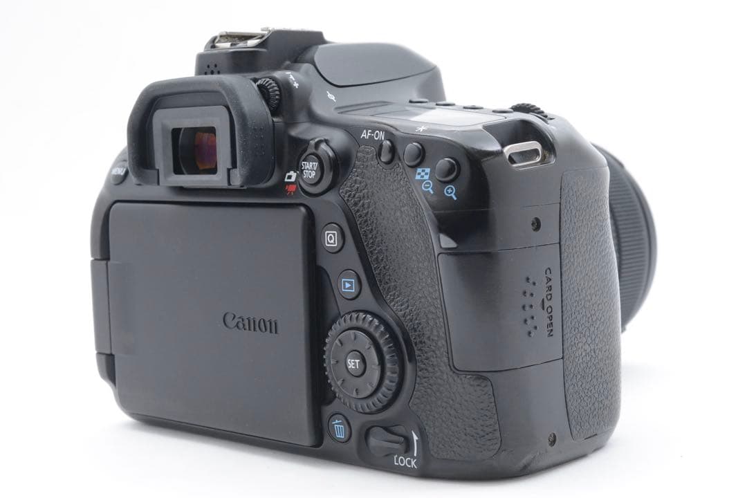 デジタルカメラ Canon EOS 80D /EF-S18-135mm F3.5-5.6 IS