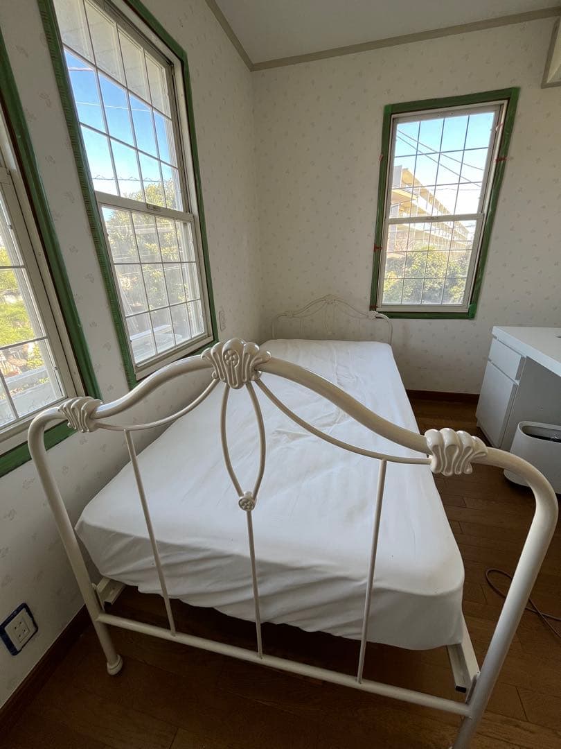 ローラアシュレイ　シングル　ベッドフレーム　Emily ホワイト