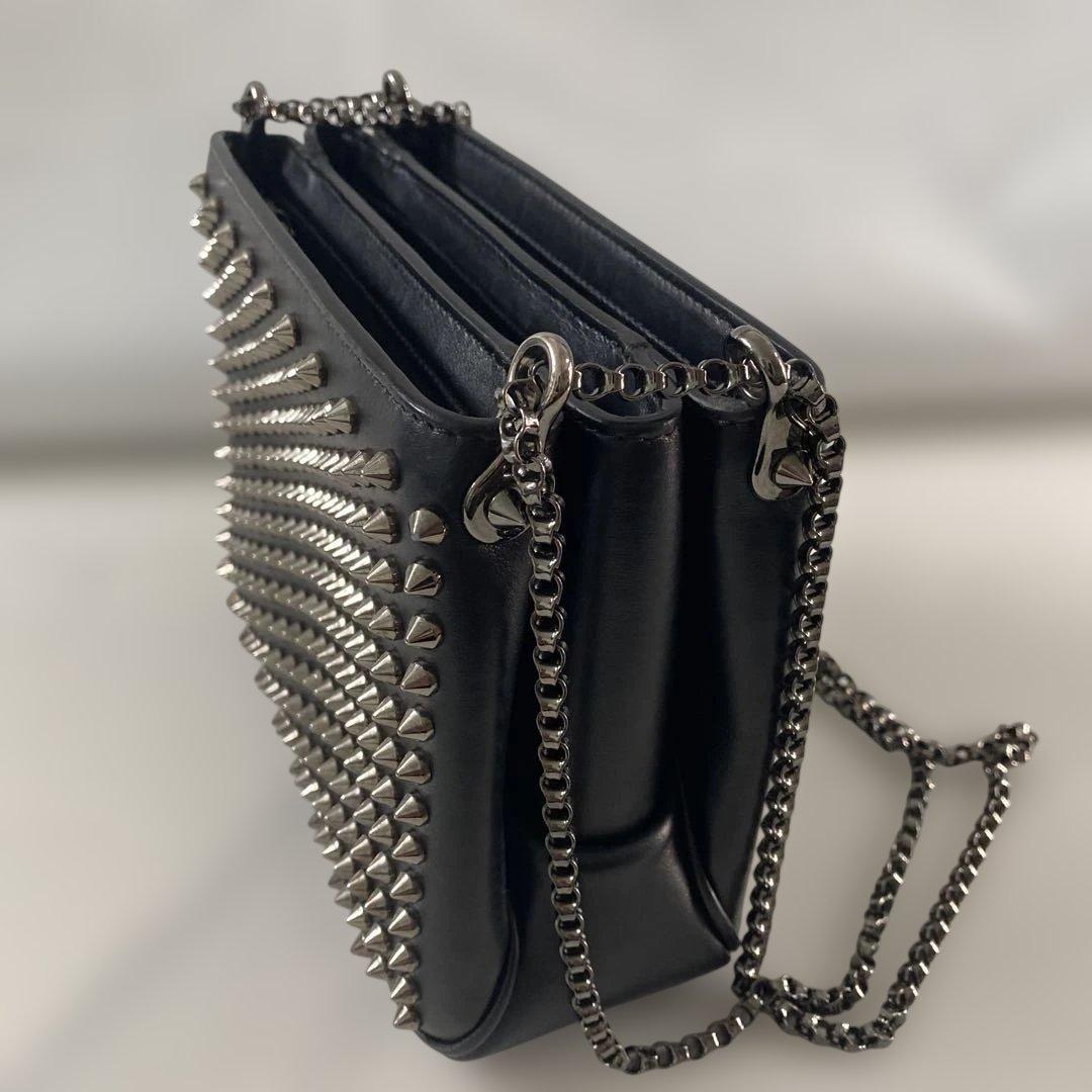 クリスチャン・ルブタン チェーン ショルダー バッグ トリルビ