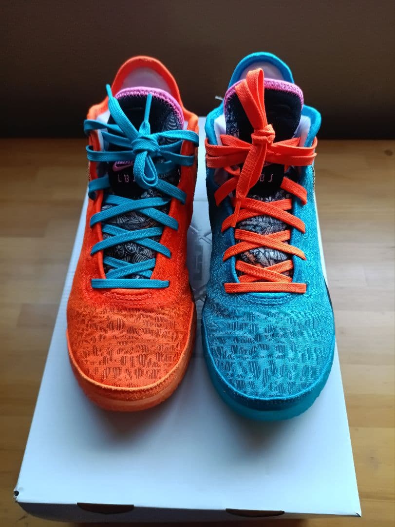 Nike バスケットボールシューズ オレンジ/ブルー　レブロン