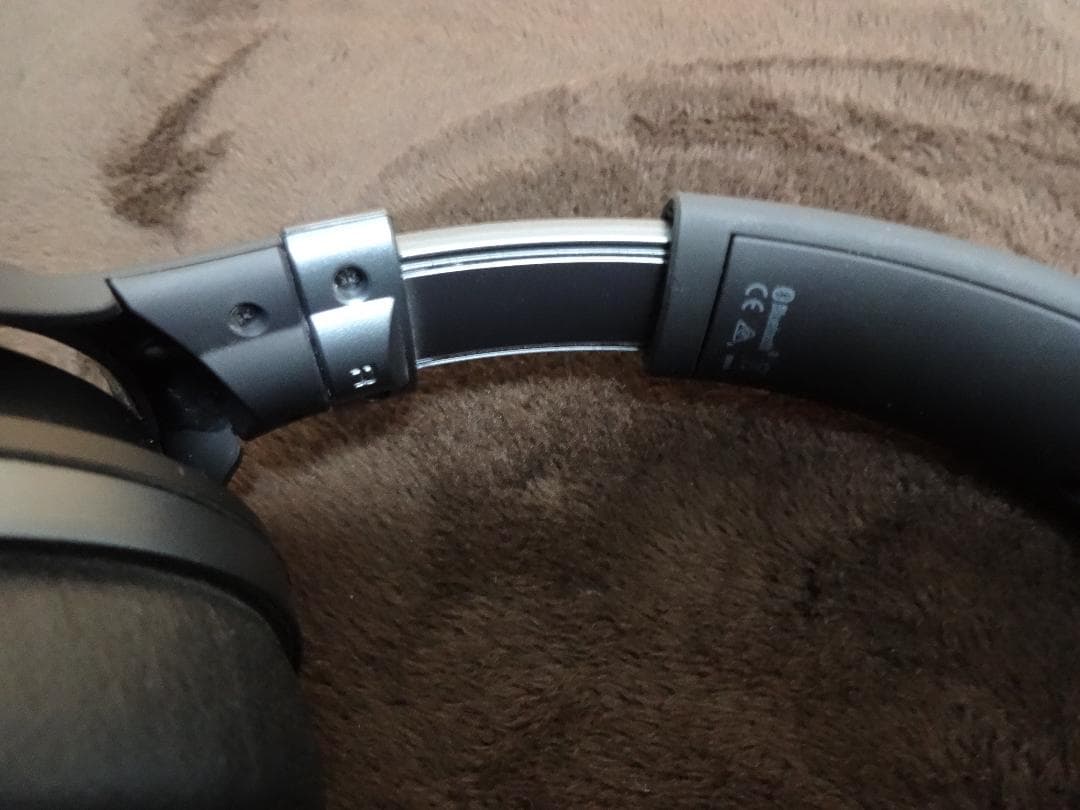 【おまけ付き】Audeze Mobius Carbon　ゲーミングヘッドセット