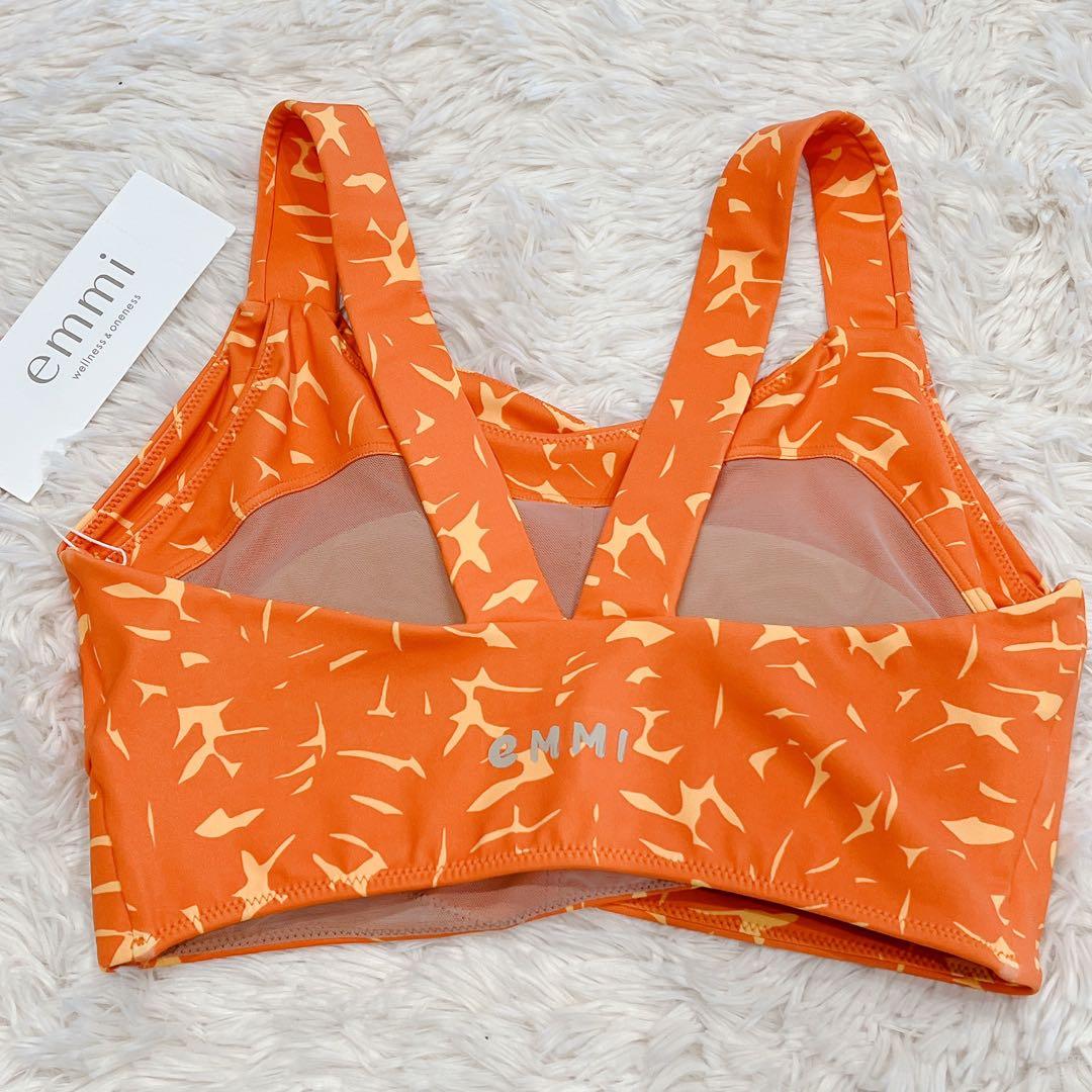 ■新品■emmi yoga エミヨガ　トップス&レギンス　7-9号　上下セット