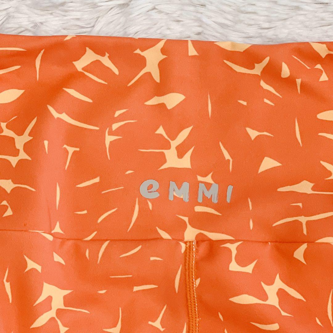 ■新品■emmi yoga エミヨガ　トップス&レギンス　7-9号　上下セット