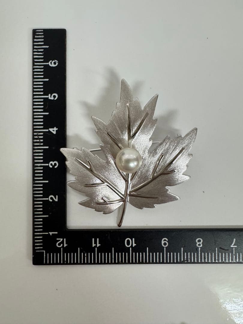 MIKIMOTO ミキモト パール リーフ ブローチ トップ