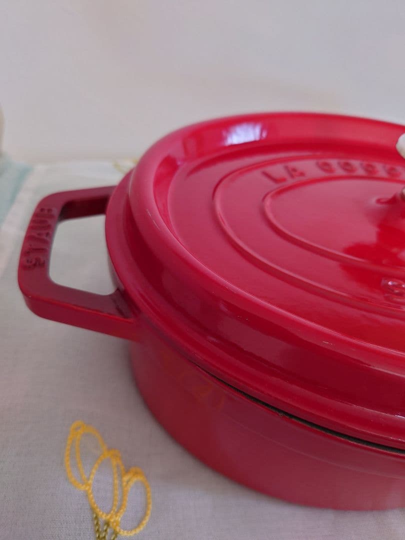 ストウブ(Staub) 「 ピコ ココット オーバル チェリー 27cm 」