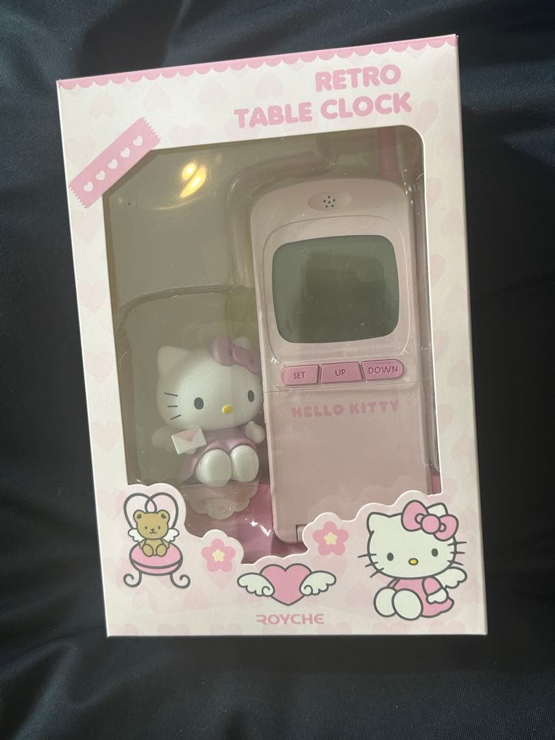 未使用　ハローキティ　レトロ時計　ガラケー