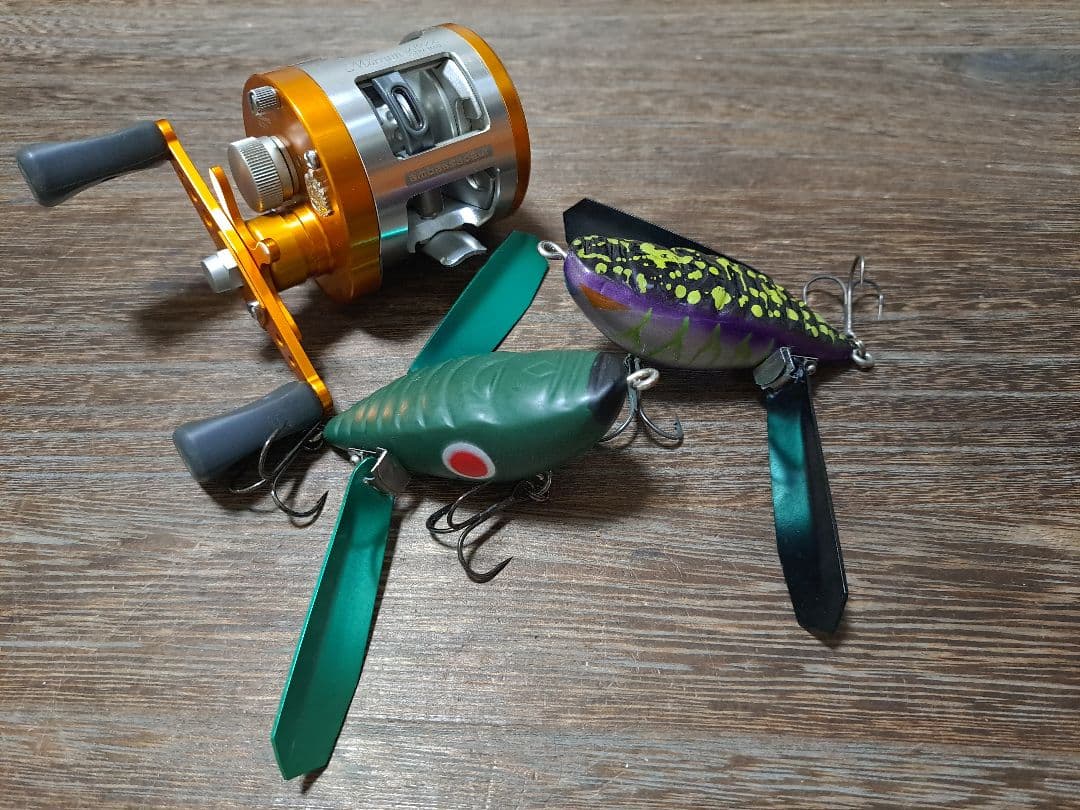 イマカツ　アベンタクローラーRS　限定カラー　2個セット