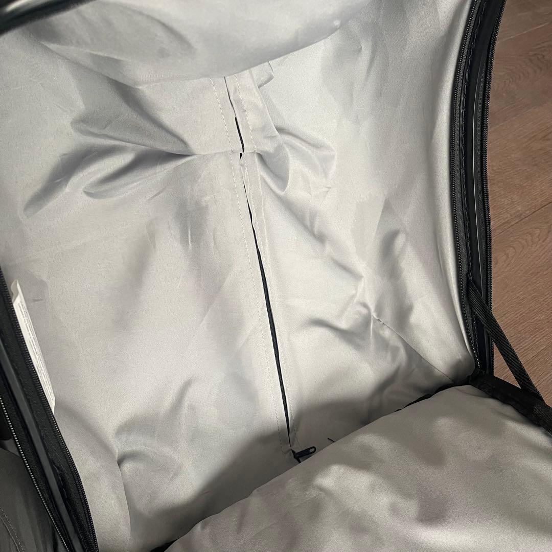 Q-BOX 乗れるキャリーケース　スーツケース　ケース拡張機能付　キャリーカート