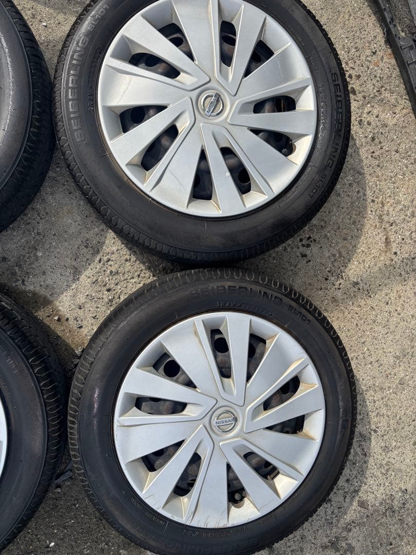 【送料無料】14インチ4本　ブリヂストンタイヤ　2023年製 日産ホイルキャップ