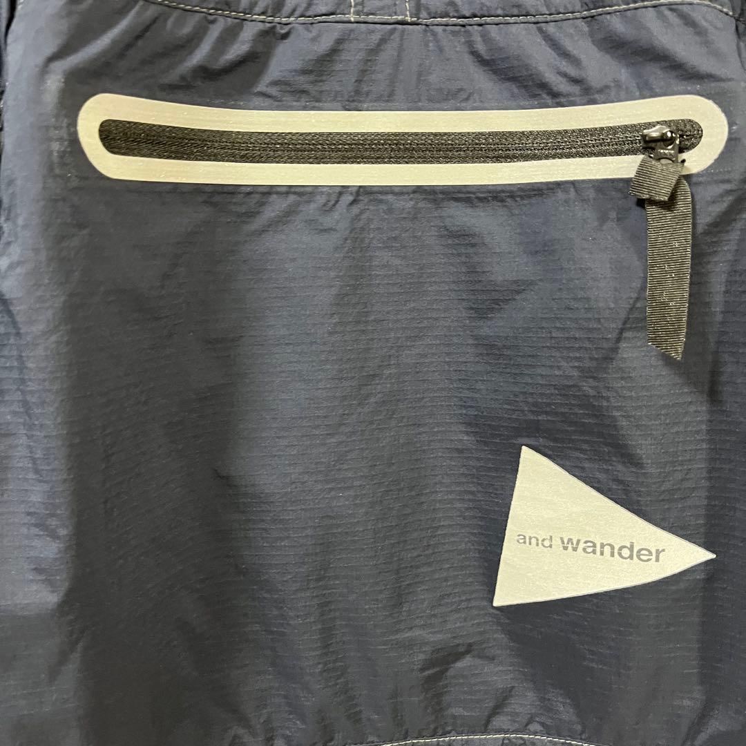 アンドワンダー　ハーフジップナイロンプルオーバージャケット　サイズ4　ネイビー