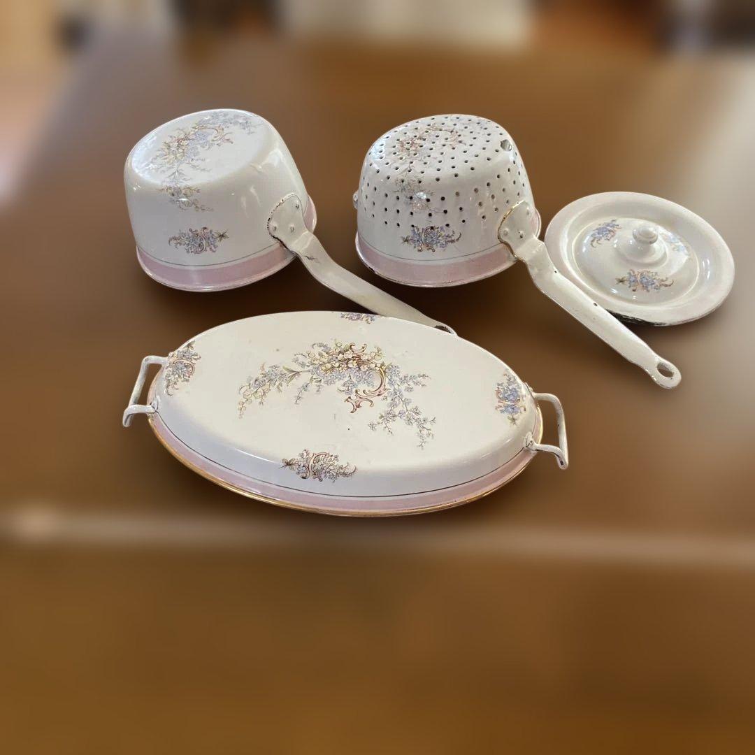 フランスアンティークホーロー