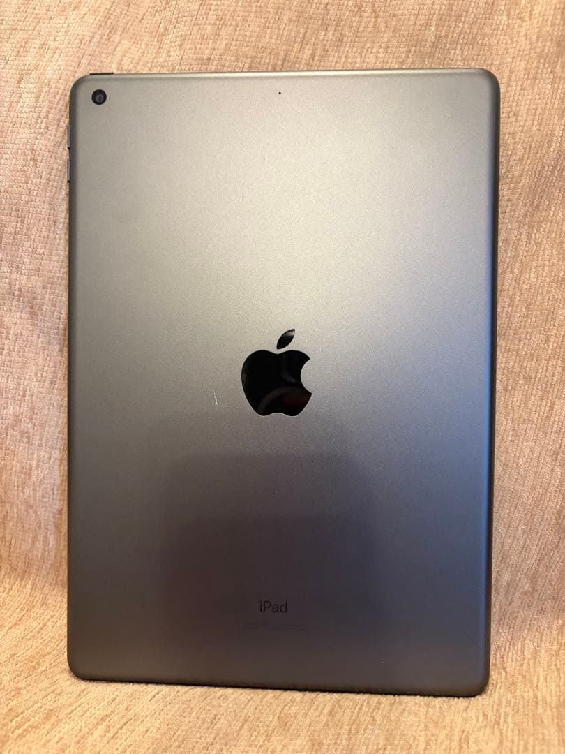 iPad第7世代 32gb本体 スペースグレー カバー　ペンシル付き