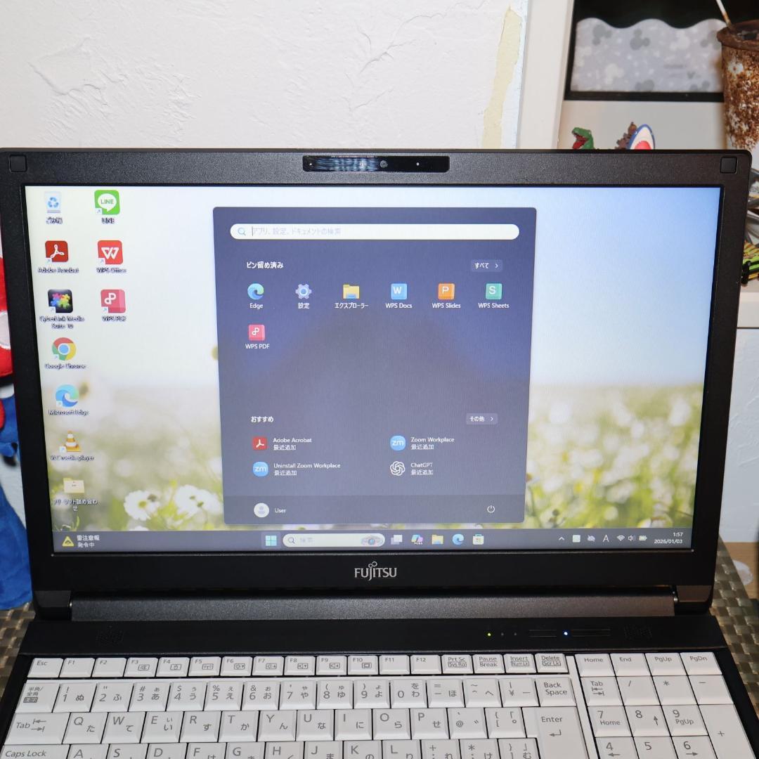 Win11公式対応10世代i5/メ8/新品SSD/DVD/無線/カメラ/HDMI