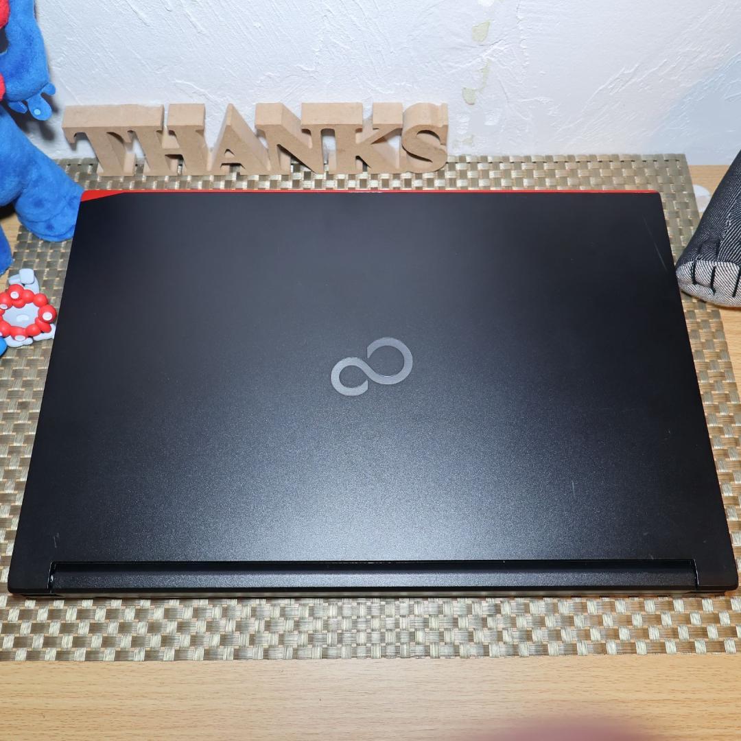 Win11公式対応10世代i5/メ8/新品SSD/DVD/無線/カメラ/HDMI