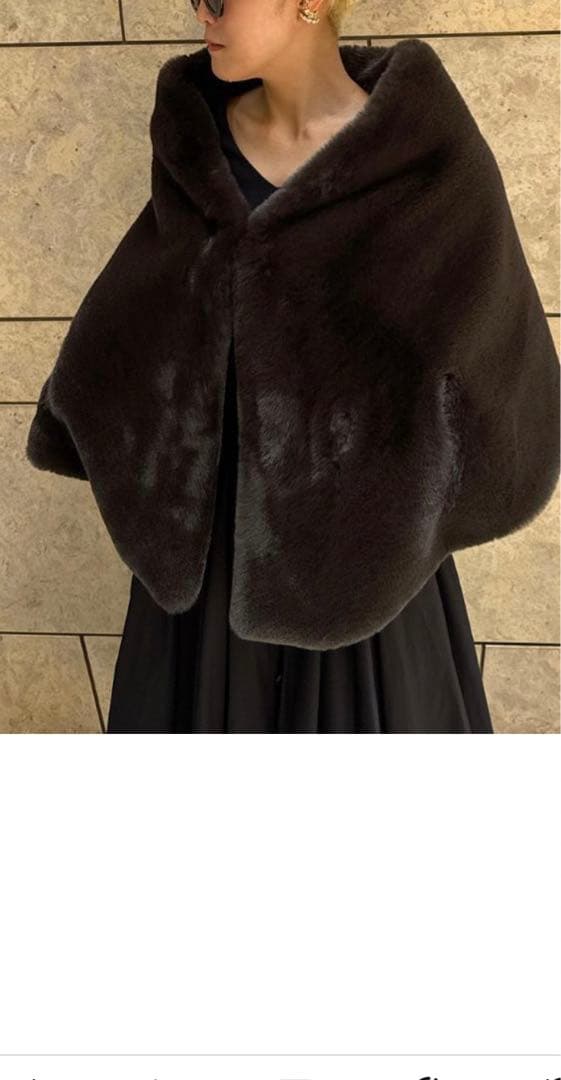 新品未使用　JENNE リッチボリュームファーケープ ブラウン