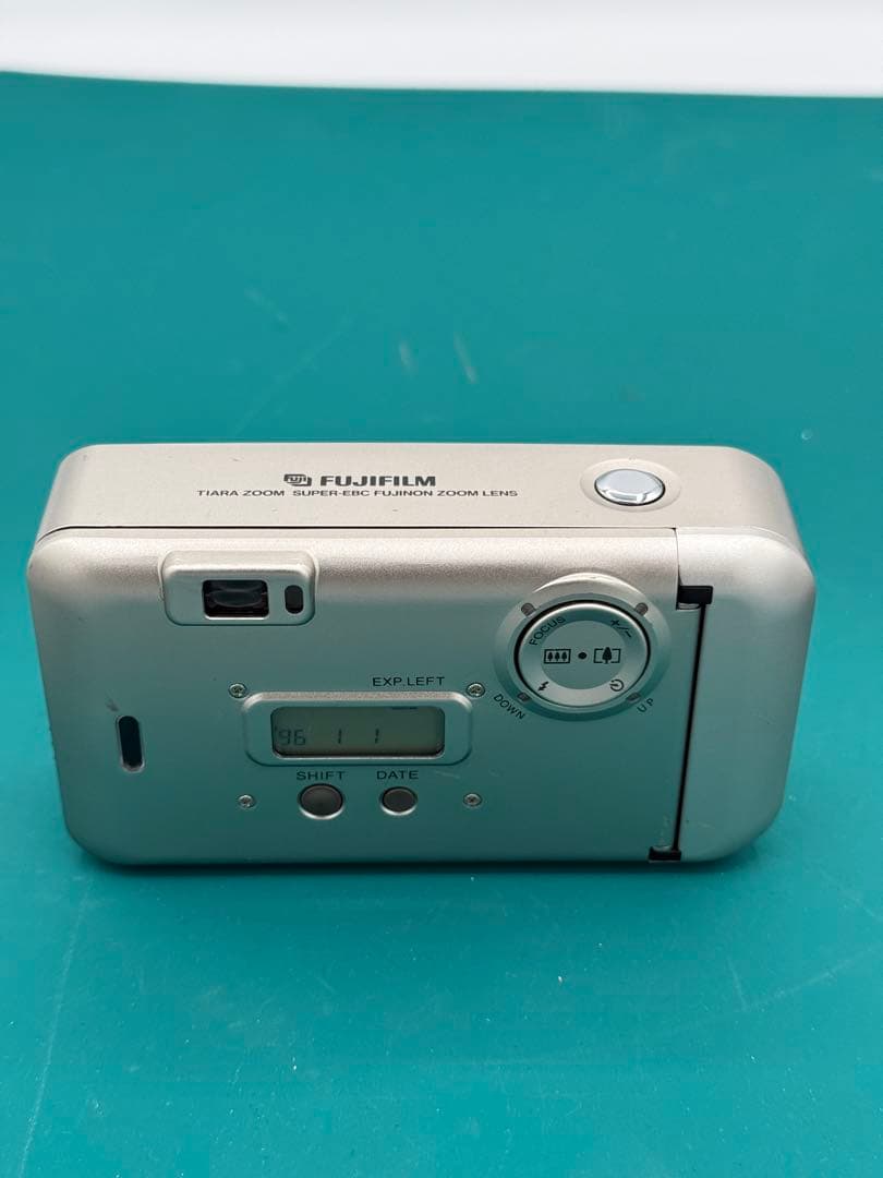 FUJIFILM TIARA ZOOM カメラ