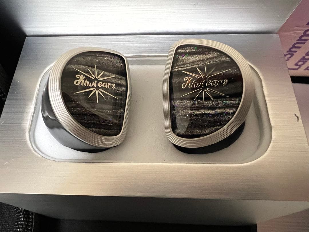 KIWI EARS AETHER リケーブル可能イヤホン