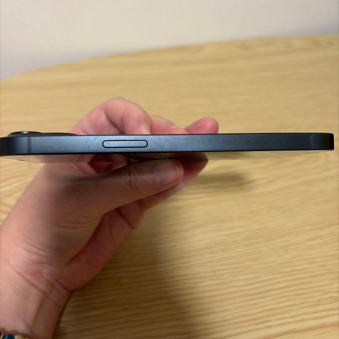 Apple iPhone 13 本体　ミッドナイト　バッテリー最大容量86%