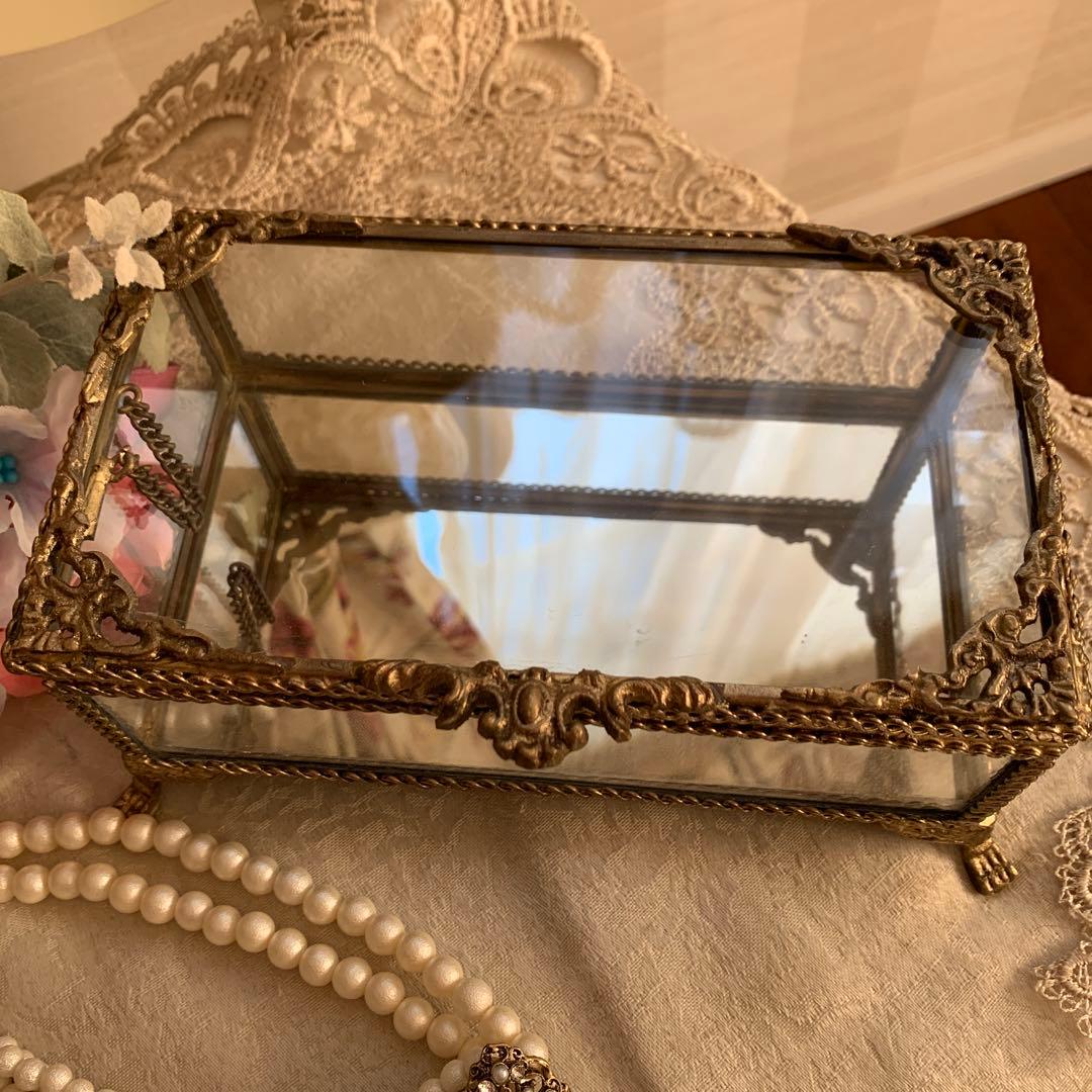 猫足＆真鍮ガラスのジュエリーボックス