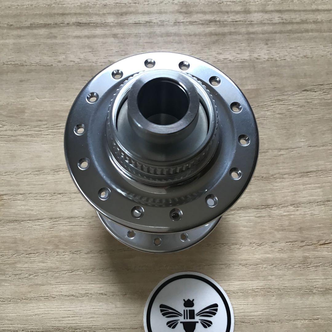 Chris king クリスキング フロント ハブ　シルバー