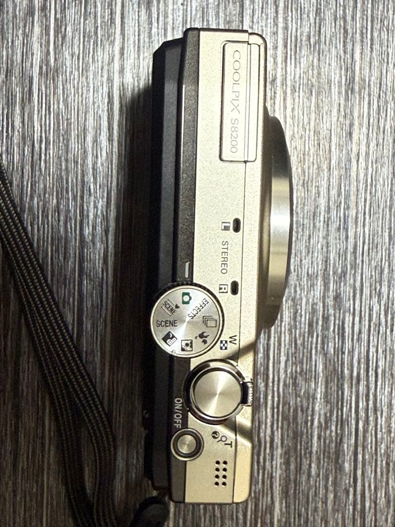 デジタルカメラ Nikon COOLPIX S8200